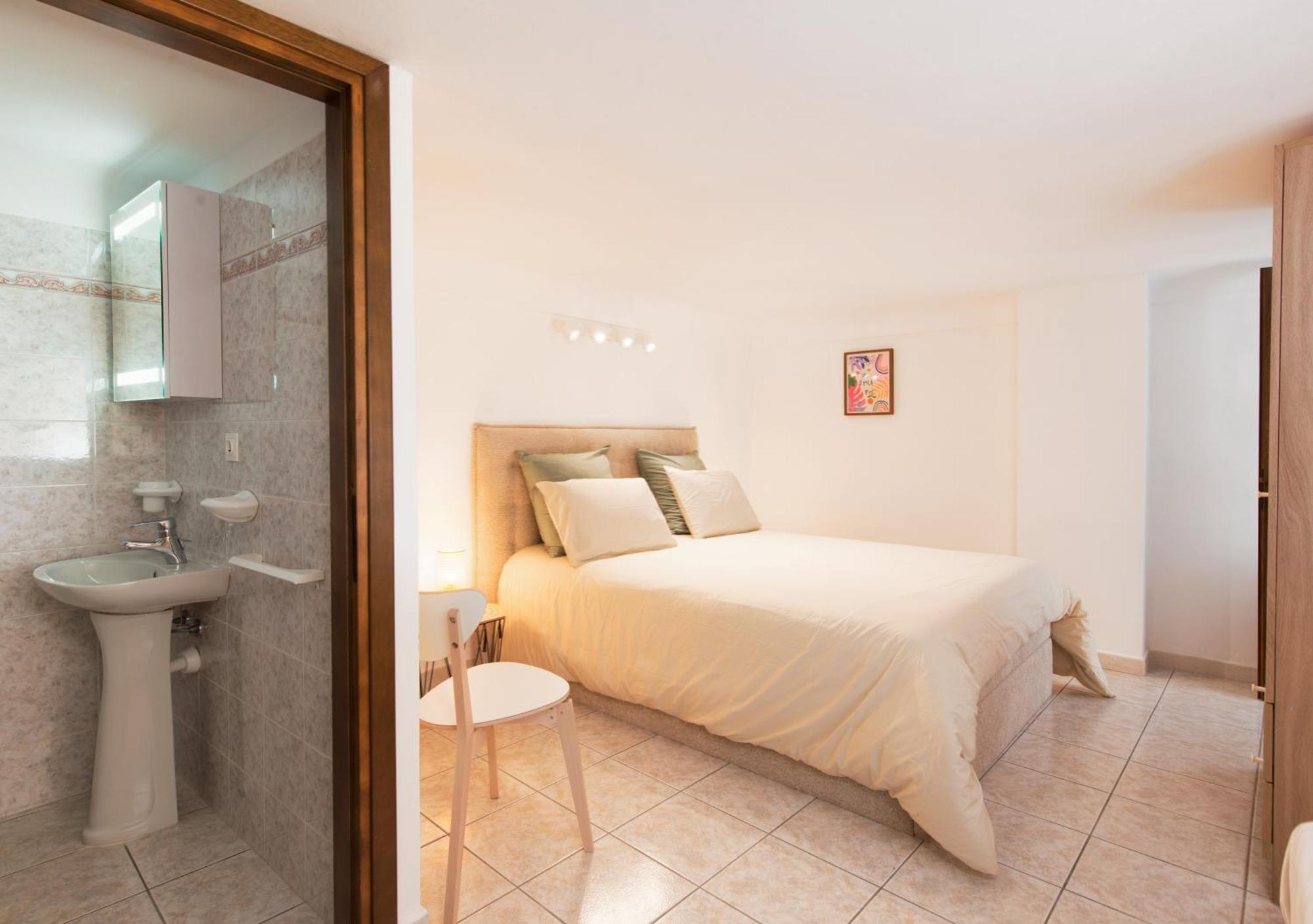 Oliviers -Agreable 2 Pieces Dans Maison Bourgeoise Menton Kültér fotó